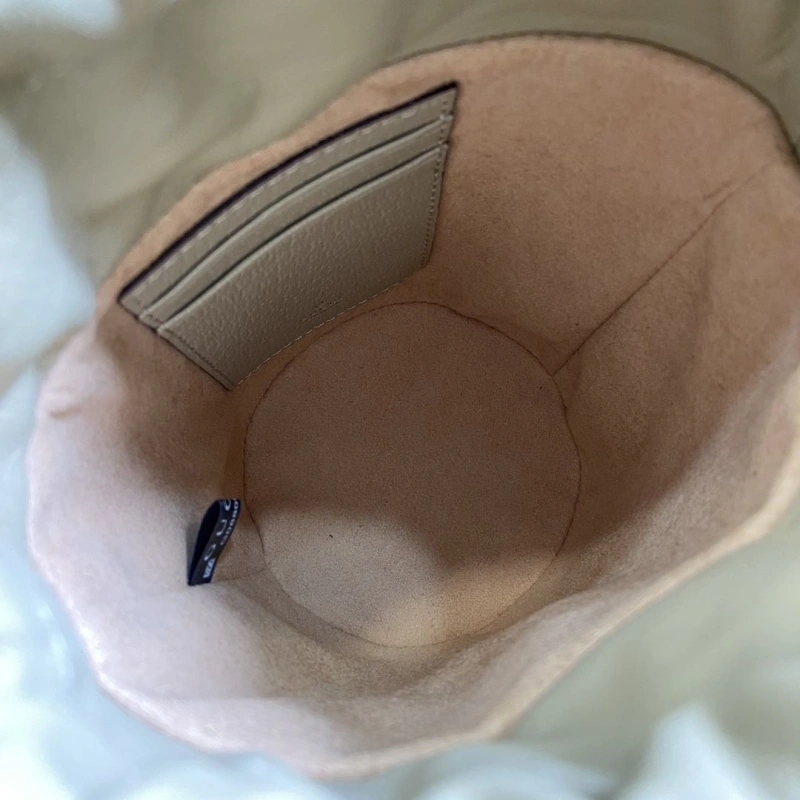 Gucci Bucket Bags 4011-0002