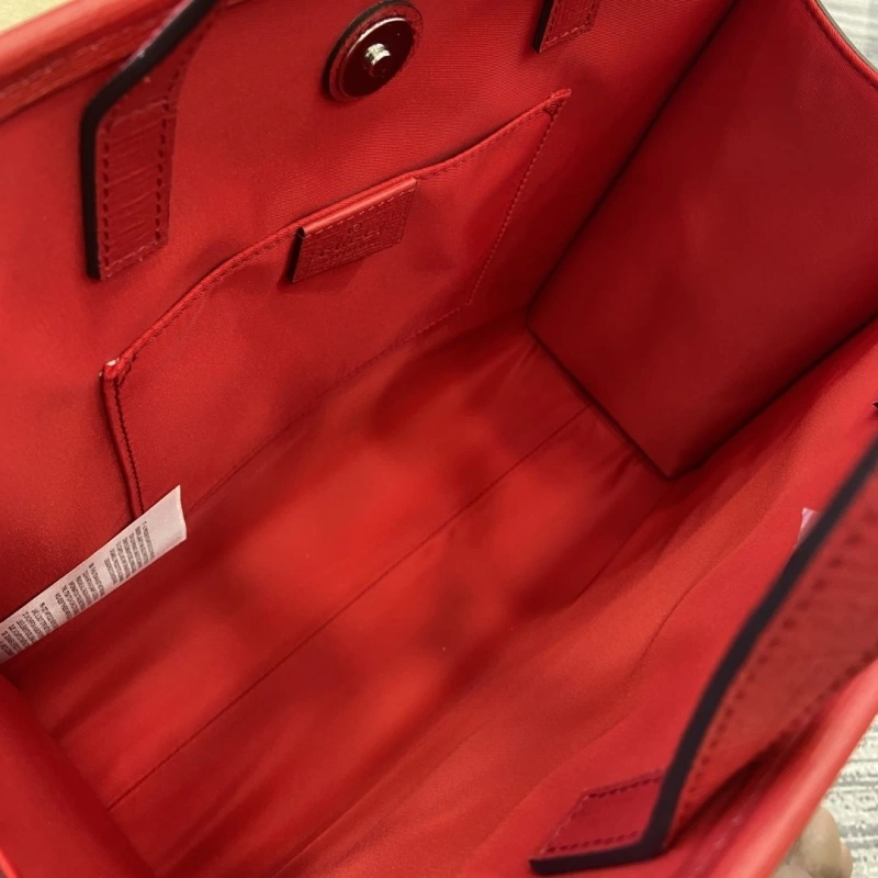 Gucci Shopping Bags 4011B-0010