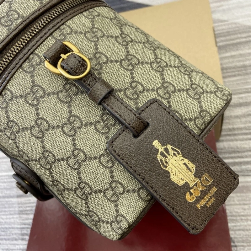 Gucci Cosmetic Bags 4011B-0102