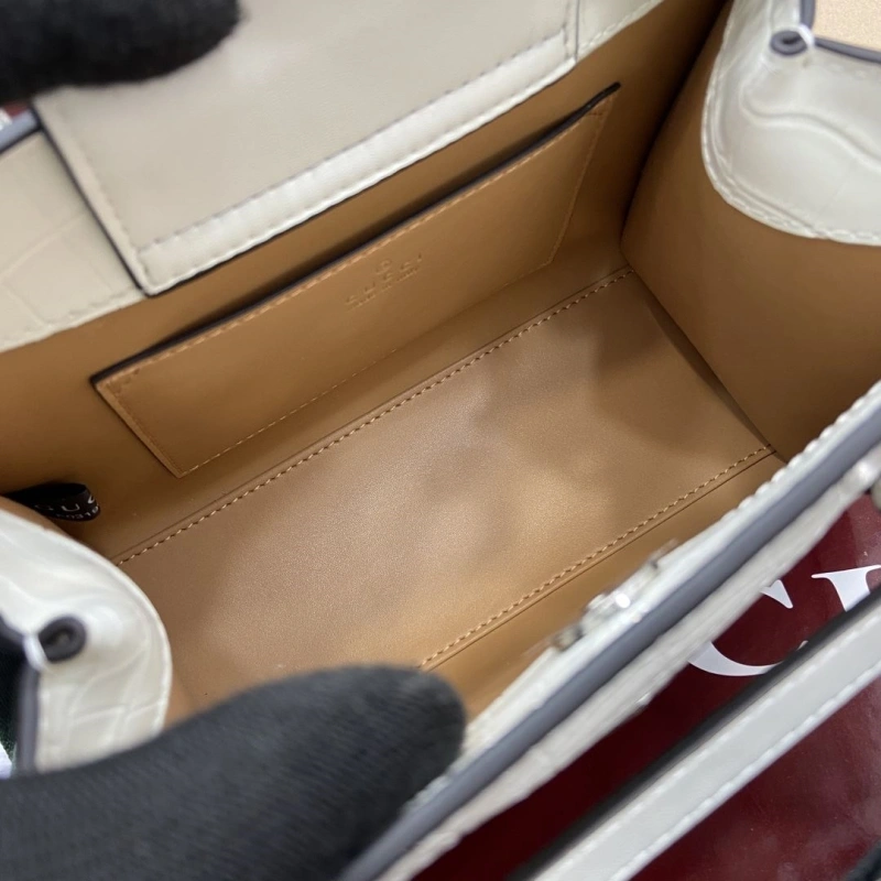 Gucci Top Handle Bags 4011B-0136