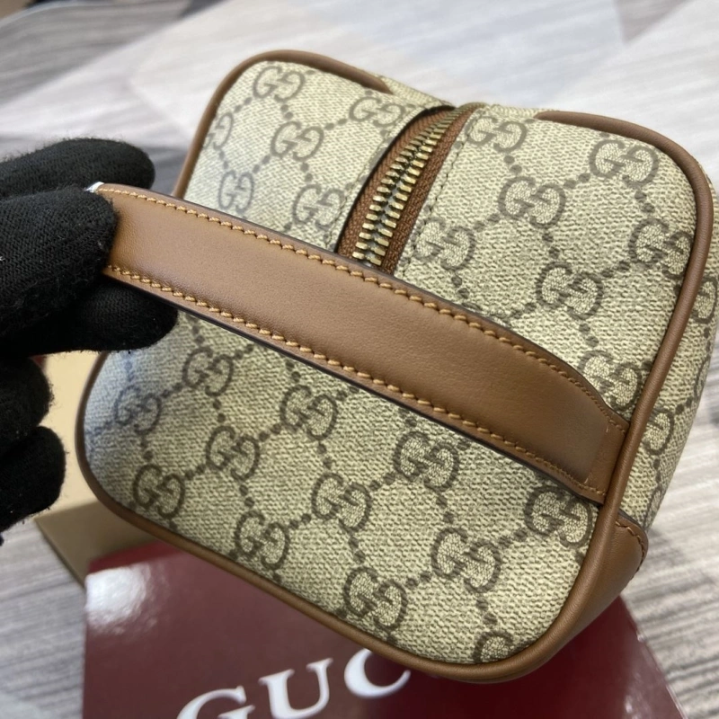 Gucci Cosmetic Bags 4011C-0179