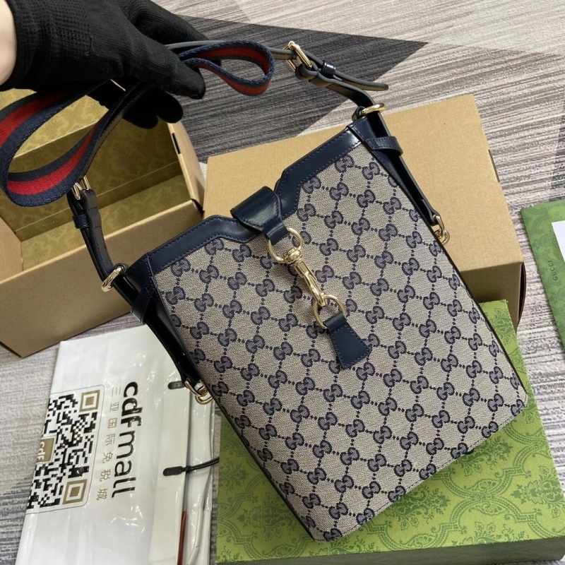 Gucci Bucket Bags 4011H-0086