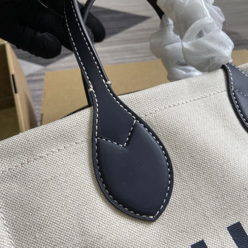 Gucci Shopping Bags 4011H-0108