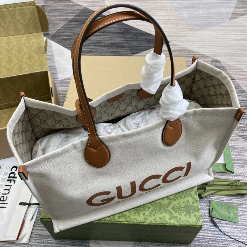 Gucci Shopping Bags 4011H-0136