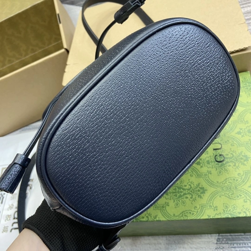 Gucci Backpacks 4011I-0007