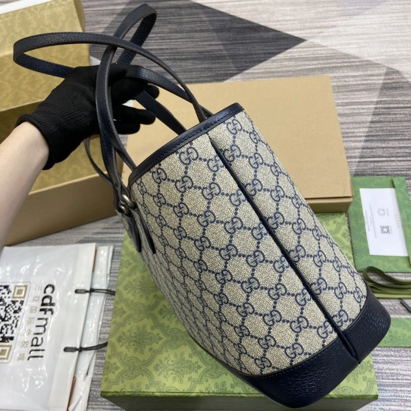 Gucci Shopping Bags 4011I-0009