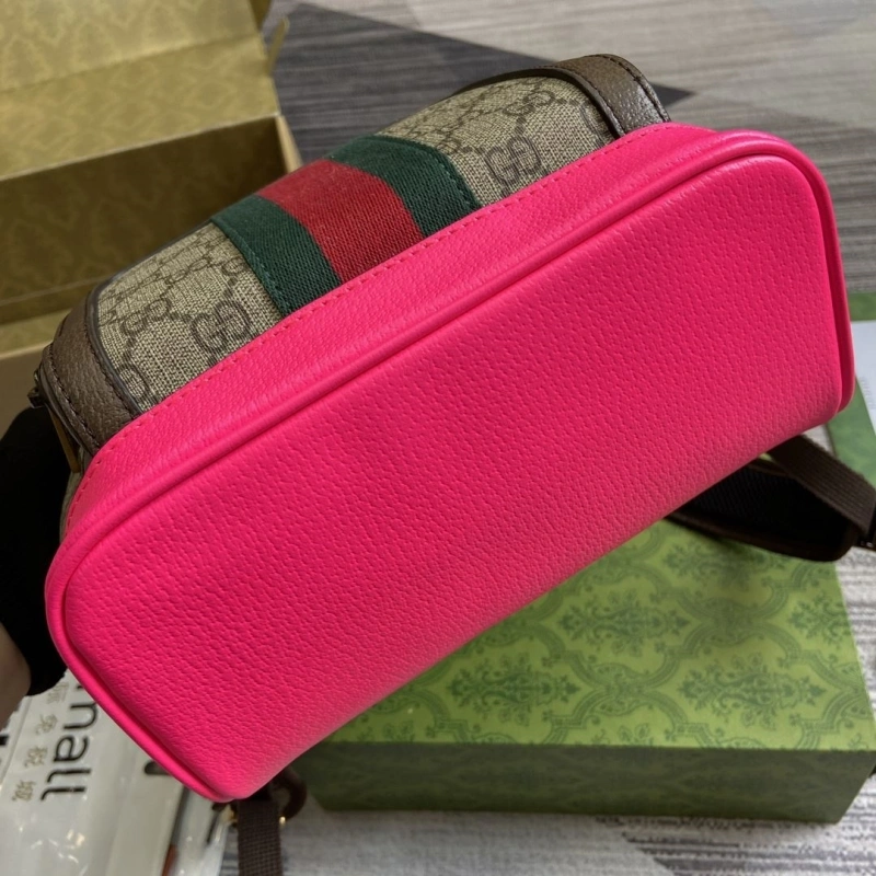 Gucci Backpacks 4011I-0034