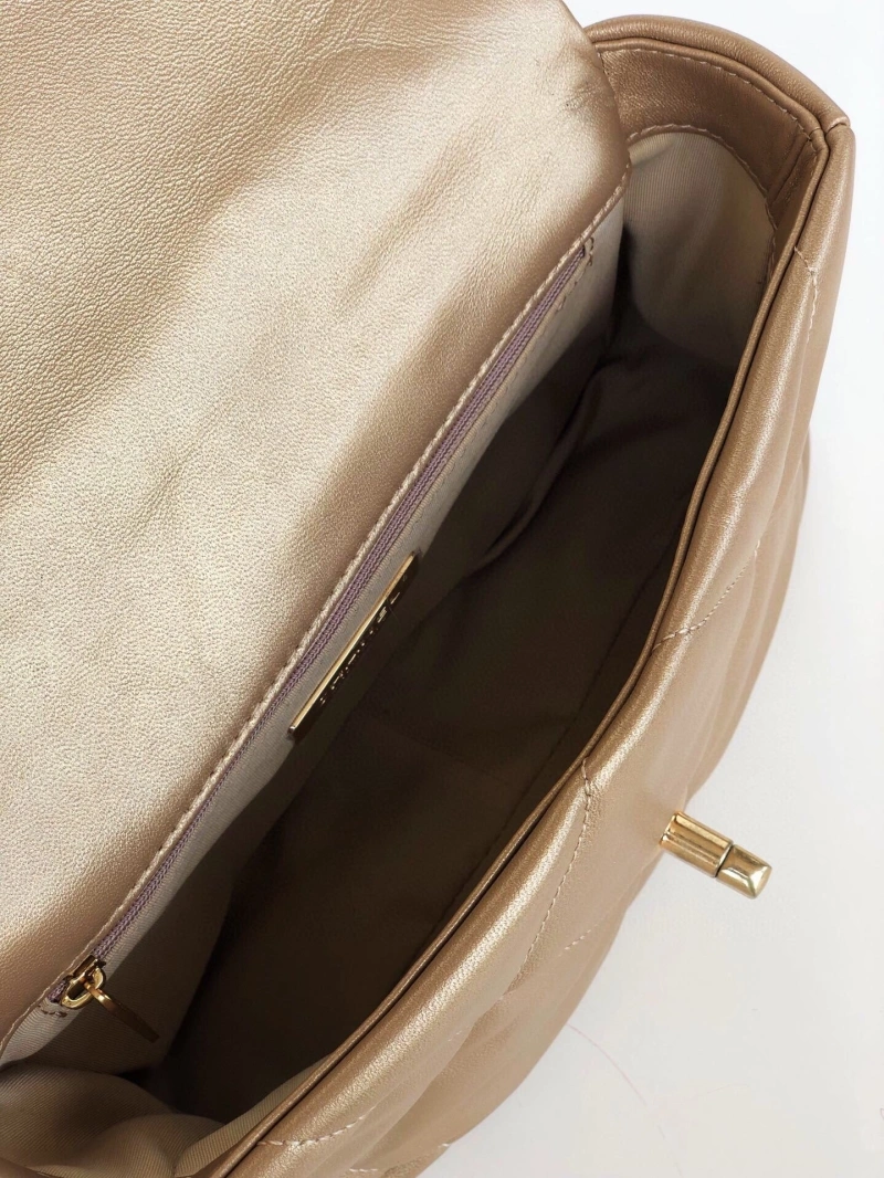 Chanel 19 Bags 4016A-0038