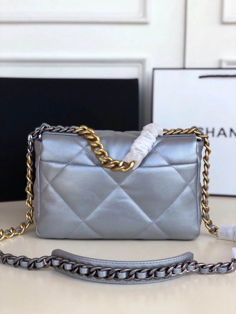 Chanel 19 Bags 4016A-0039