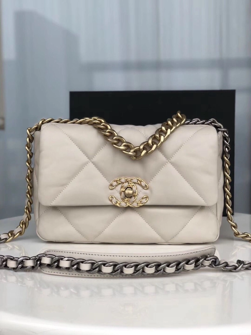 Chanel 19 Bags 4016A-0040