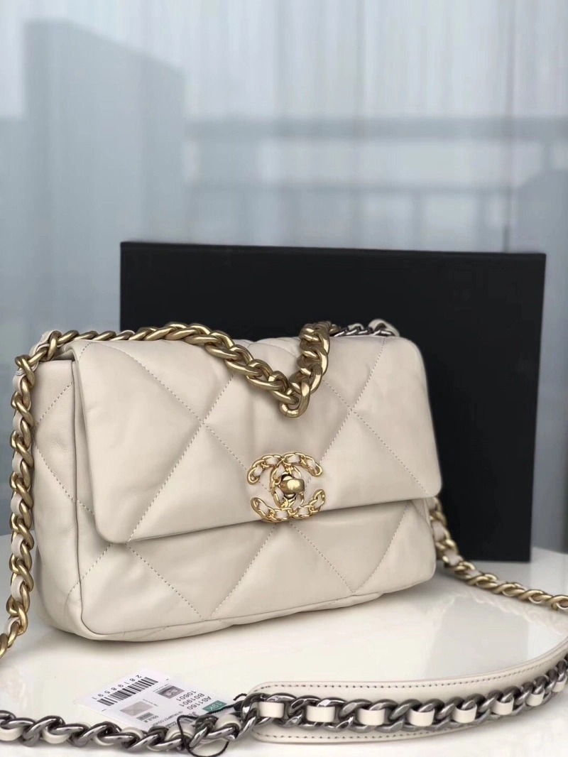 Chanel 19 Bags 4016A-0040