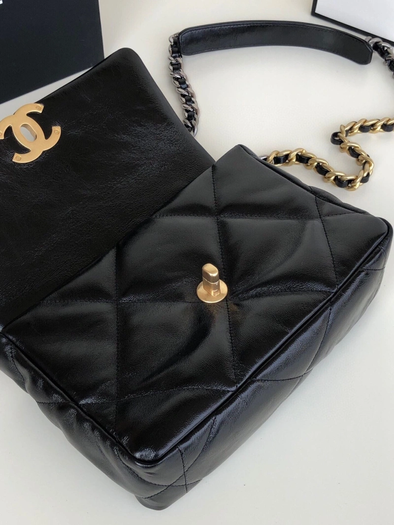 Chanel 19 Bags 4016A-0041