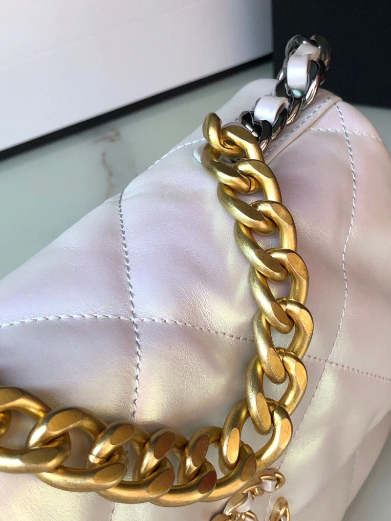 Chanel 19 Bags 4016A-0043