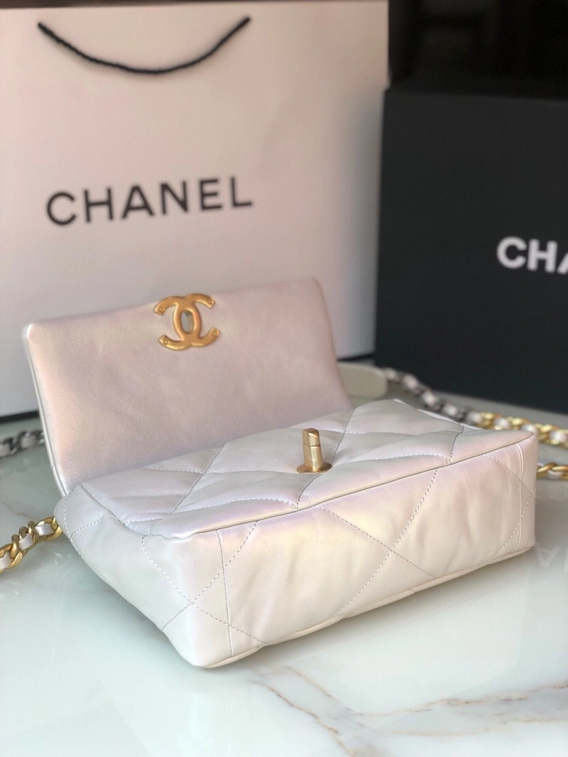 Chanel 19 Bags 4016A-0043