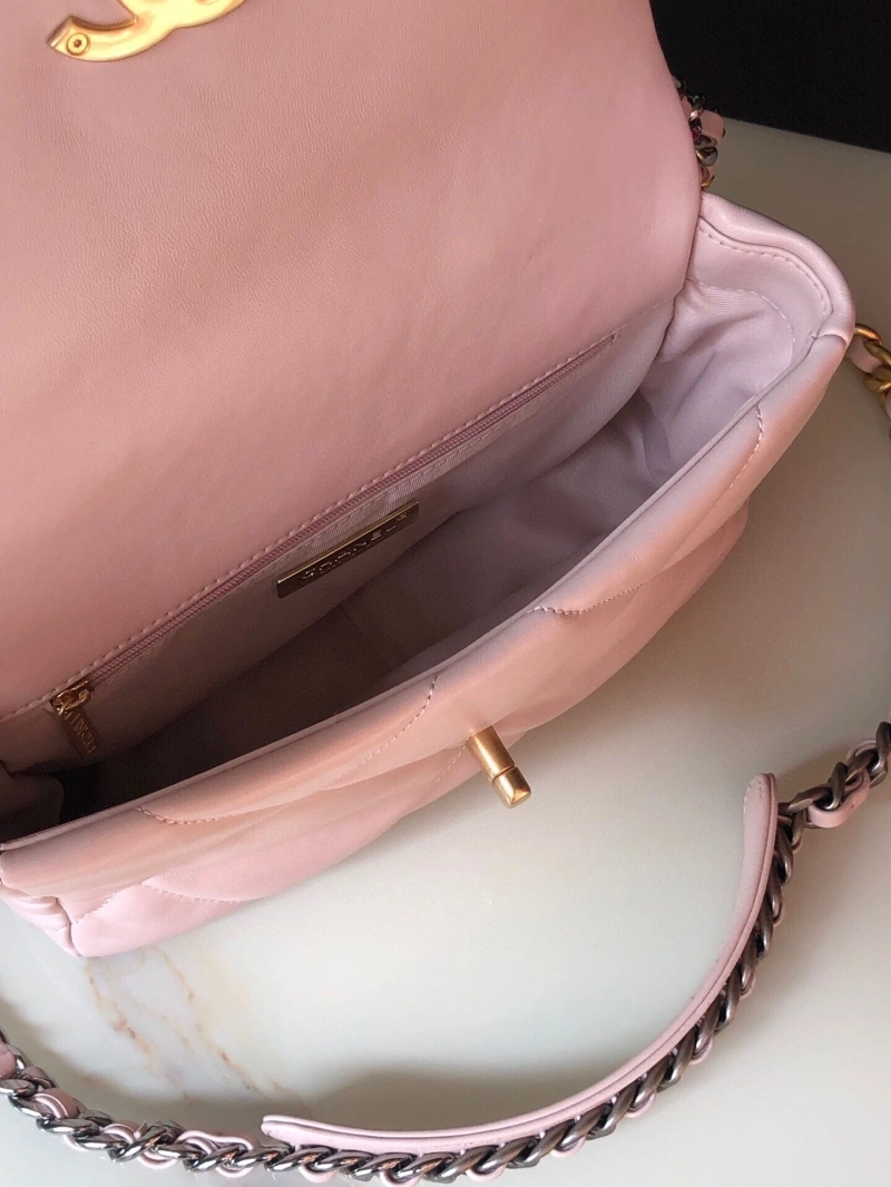 Chanel 19 Bags 4016A-0044