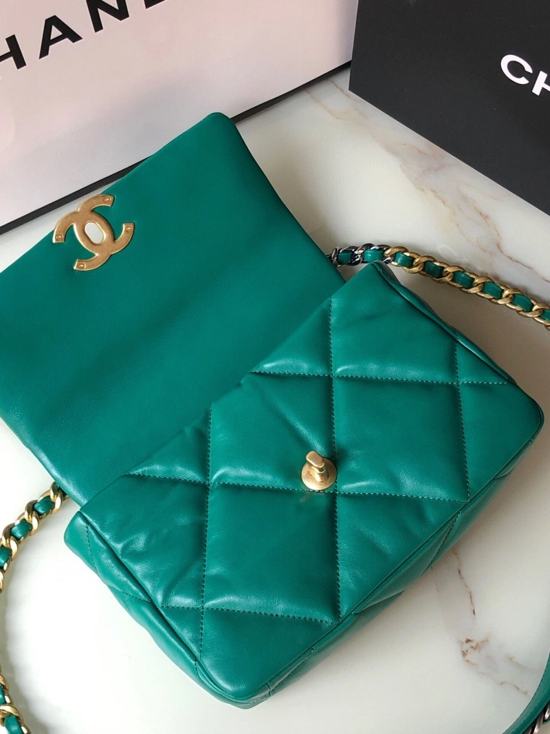 Chanel 19 Bags 4016A-0050