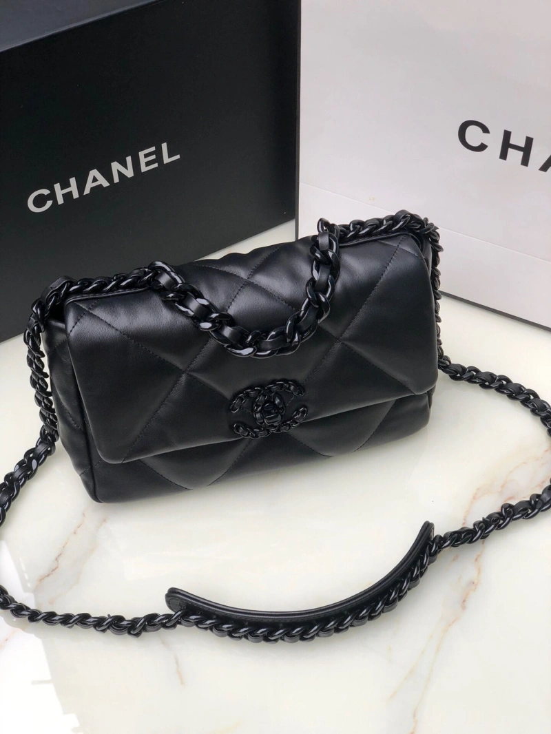 Chanel 19 Bags 4016A-0060