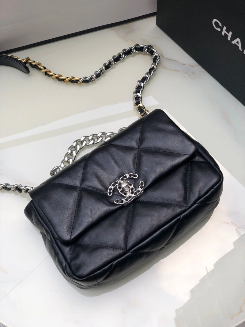Chanel 19 Bags 4016A-0061