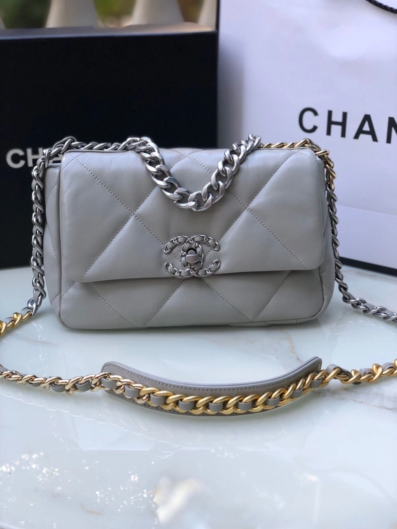 Chanel 19 Bags 4016A-0062