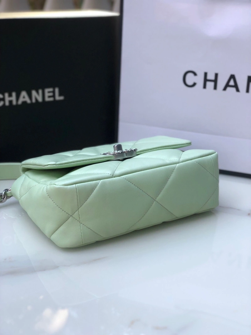 Chanel 19 Bags 4016A-0065