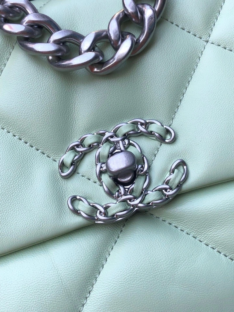 Chanel 19 Bags 4016A-0065