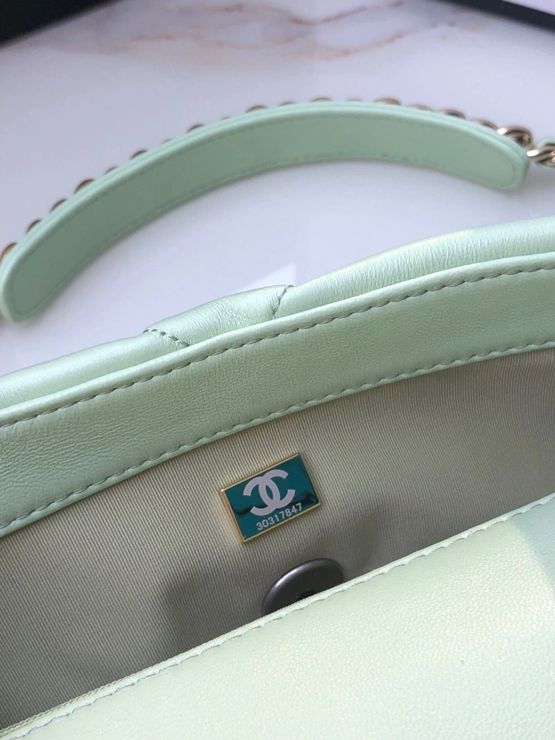 Chanel 19 Bags 4016A-0065