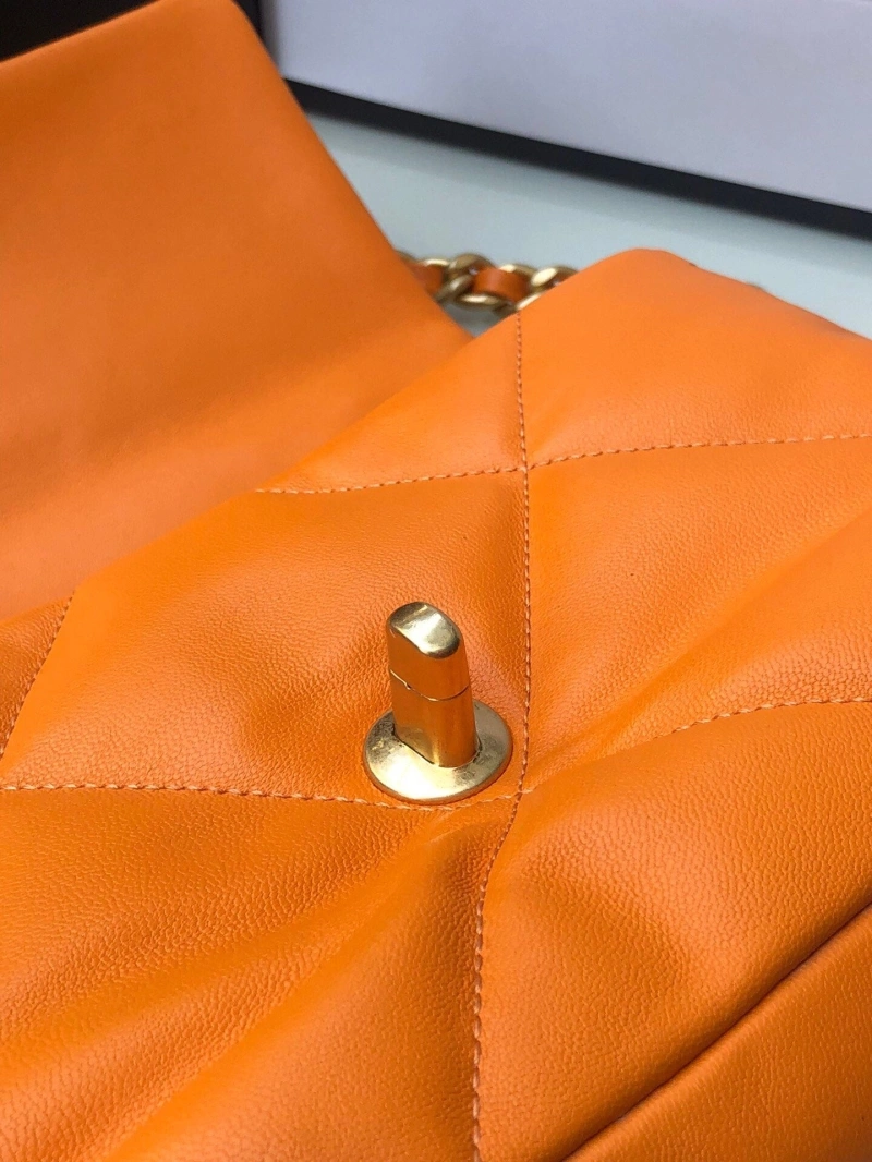 Chanel 19 Bags 4016A-0066