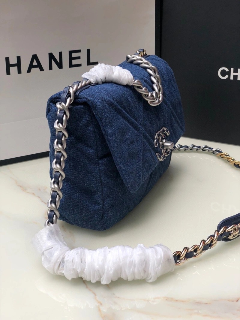 Chanel 19 Bags 4016A-0068