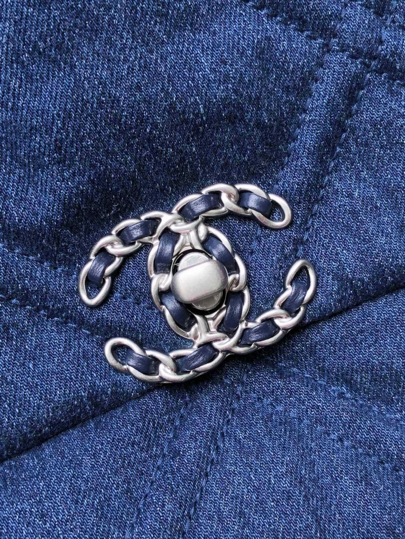 Chanel 19 Bags 4016A-0068