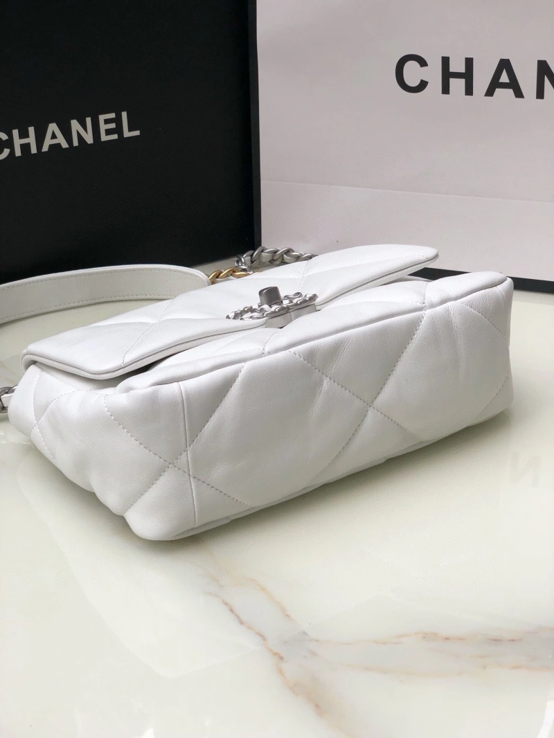 Chanel 19 Bags 4016A-0069