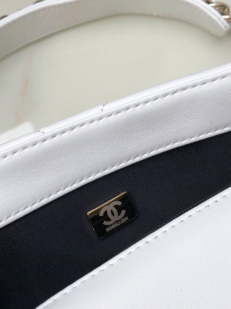 Chanel 19 Bags 4016A-0069