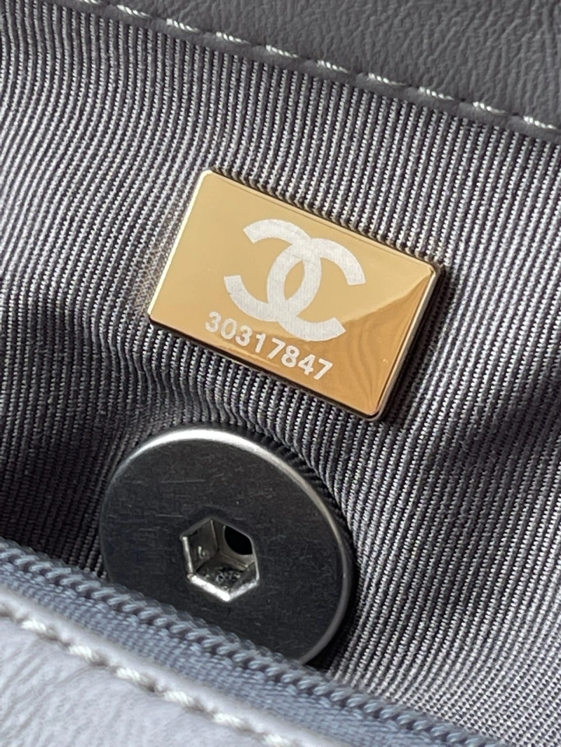 Chanel 19 Bags 4016A-0072