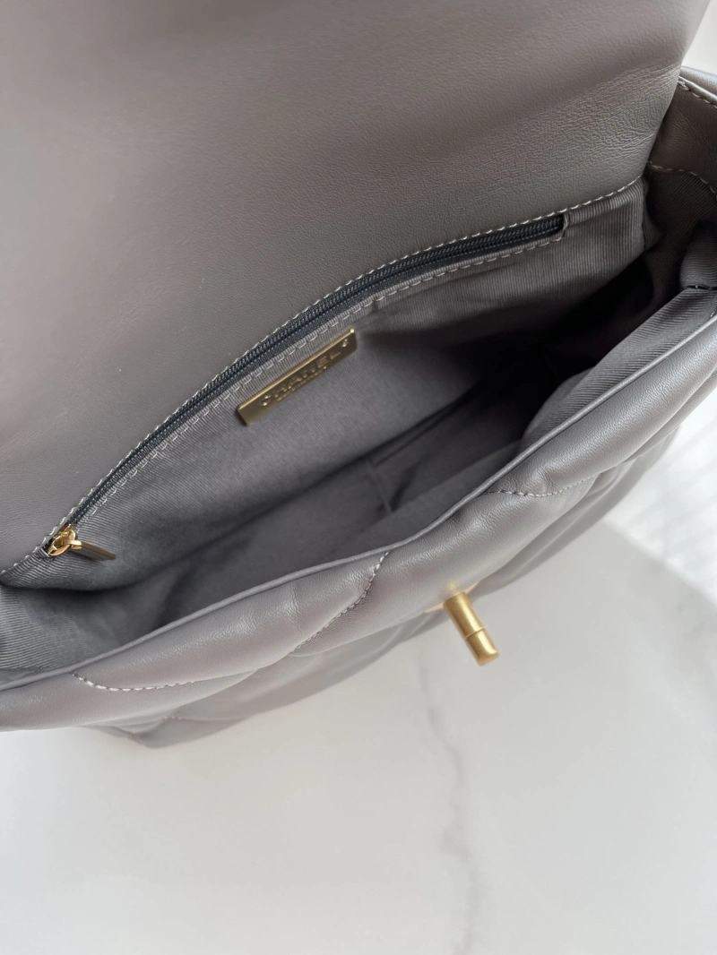 Chanel 19 Bags 4016A-0073