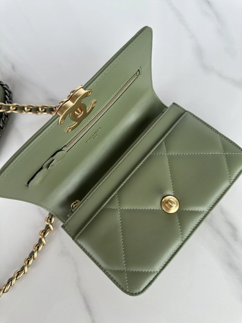 Chanel 19 Bags 4016A-0156