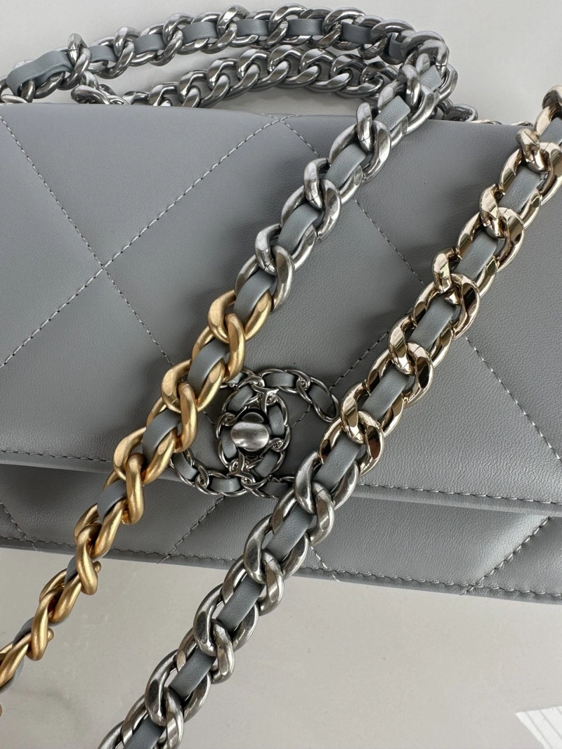 Chanel 19 Bags 4016A-0158