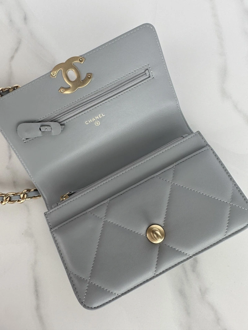 Chanel 19 Bags 4016A-0159