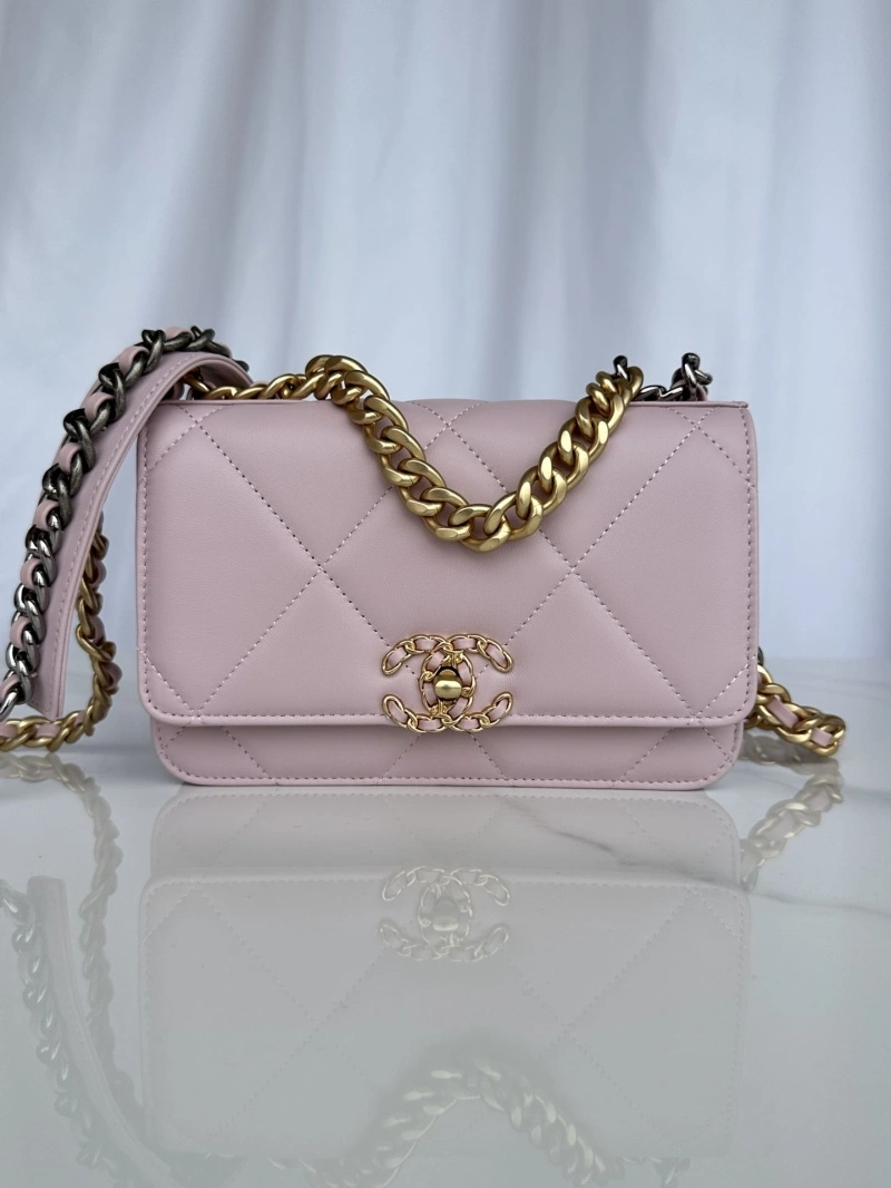 Chanel 19 Bags 4016A-0161