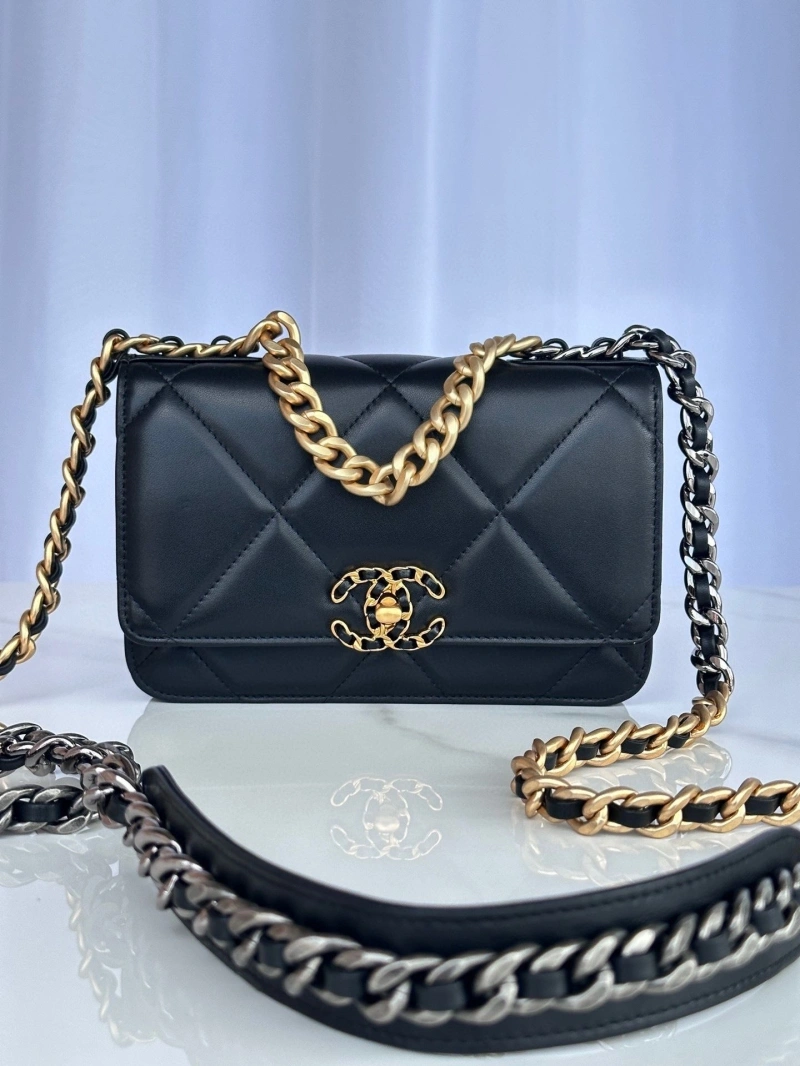 Chanel 19 Bags 4016A-0164