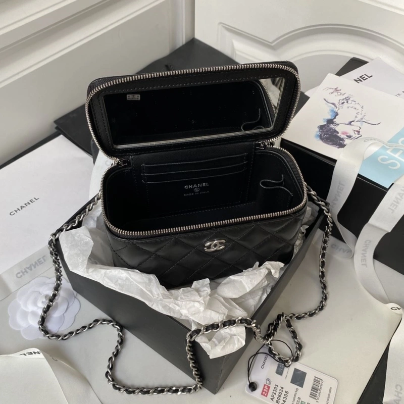Chanel Cosmetic Bags 4016A-0200