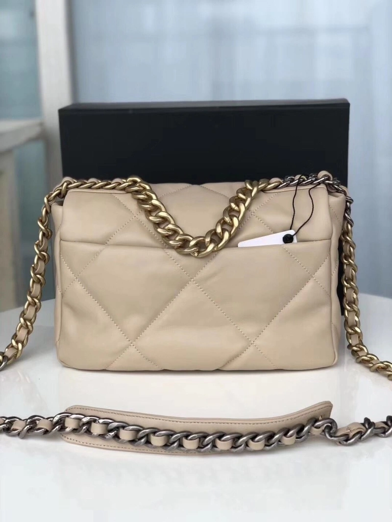 Chanel 19 Bags 4016A-0260