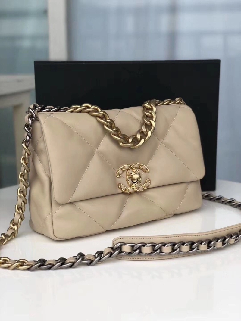 Chanel 19 Bags 4016A-0260