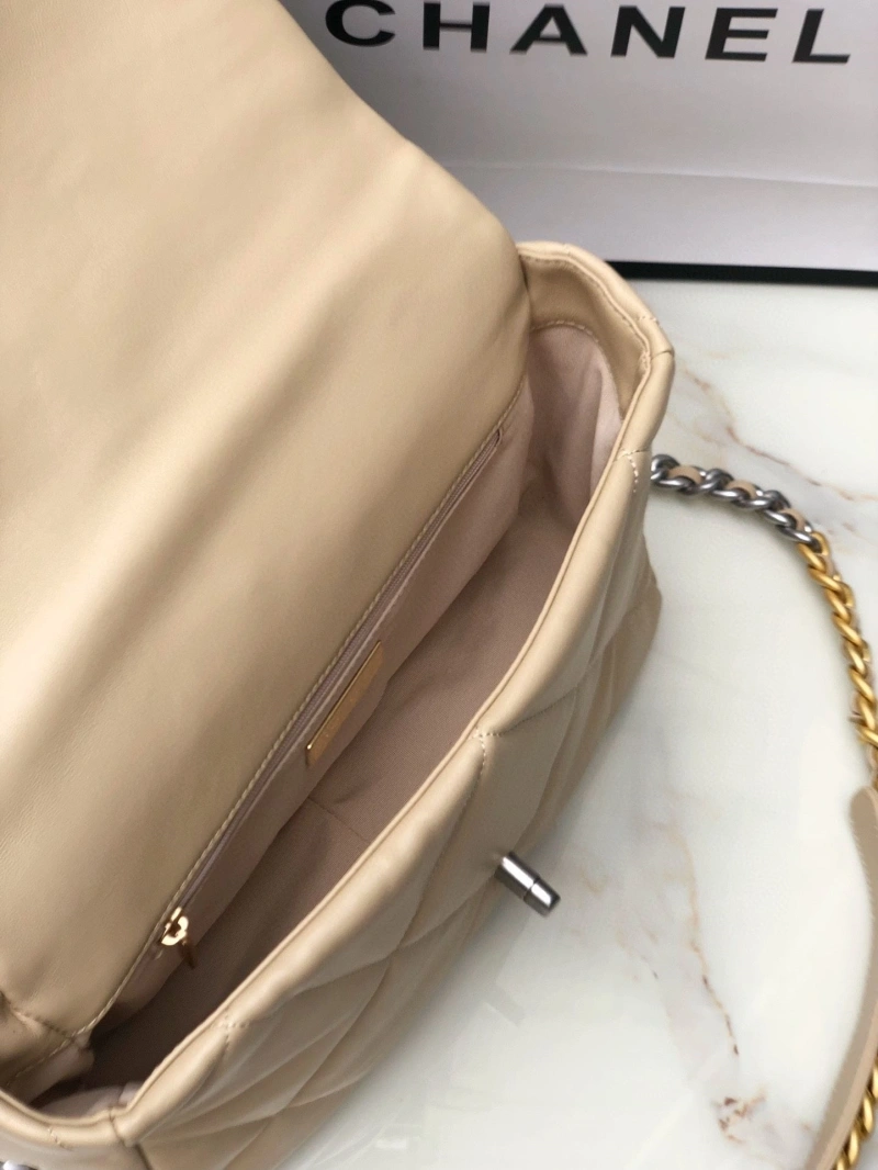 Chanel 19 Bags 4016A-0269