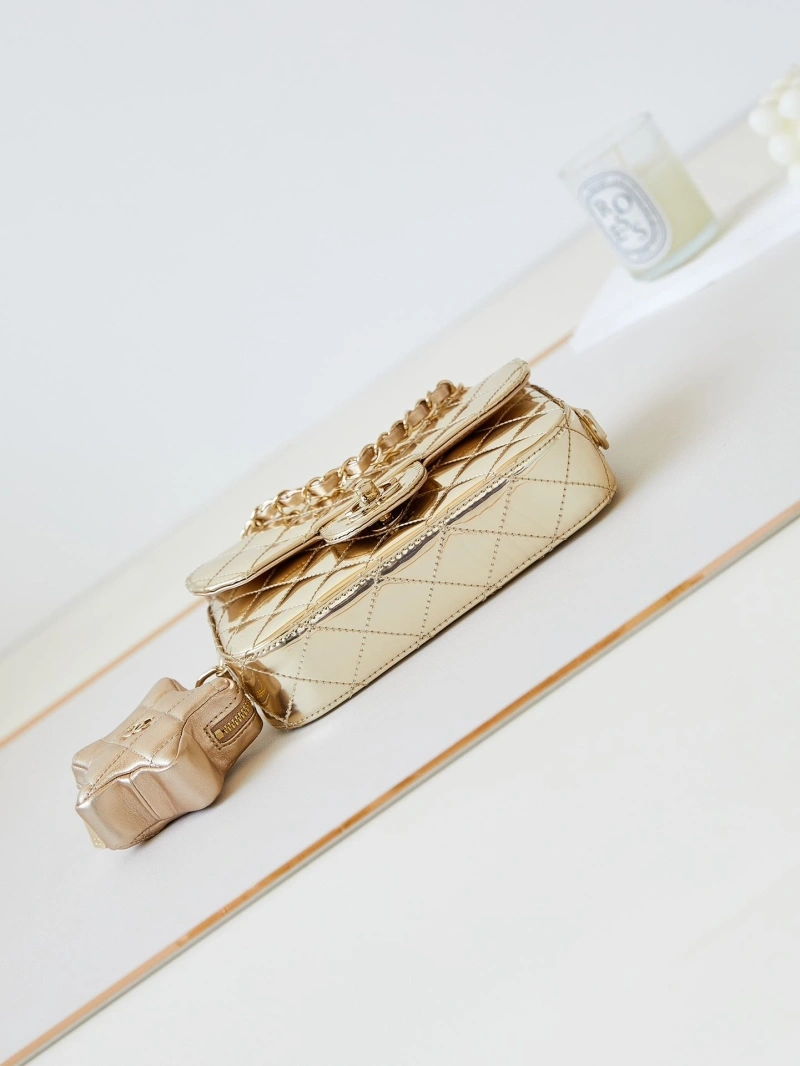 Chanel 19 Bags 4016A-0654