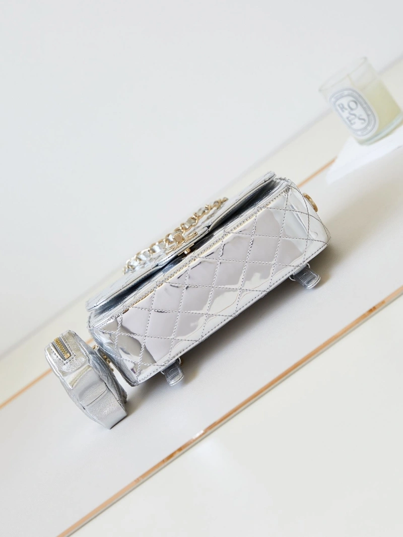 Chanel 19 Bags 4016A-0656