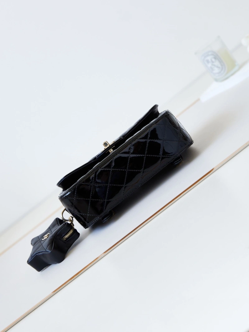 Chanel 19 Bags 4016A-0657