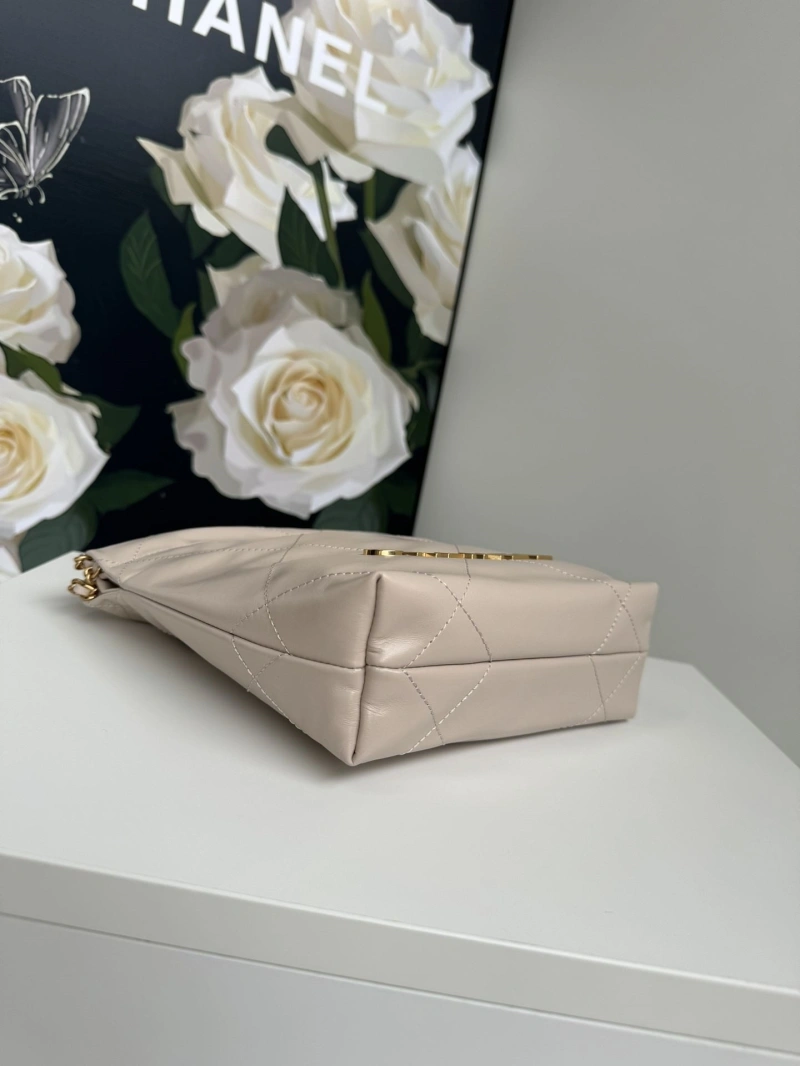 Chanel Shopping Bags 4017-0011