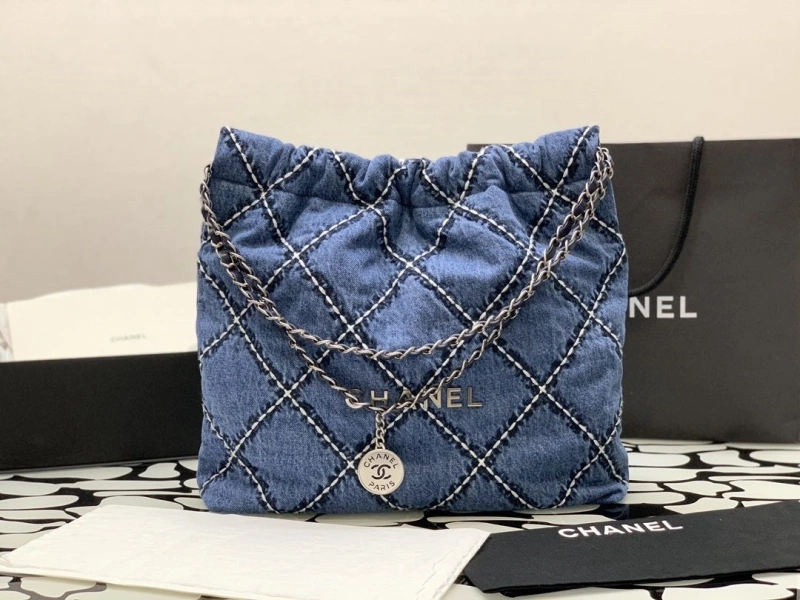 Chanel Shopping Bags 4017-0037