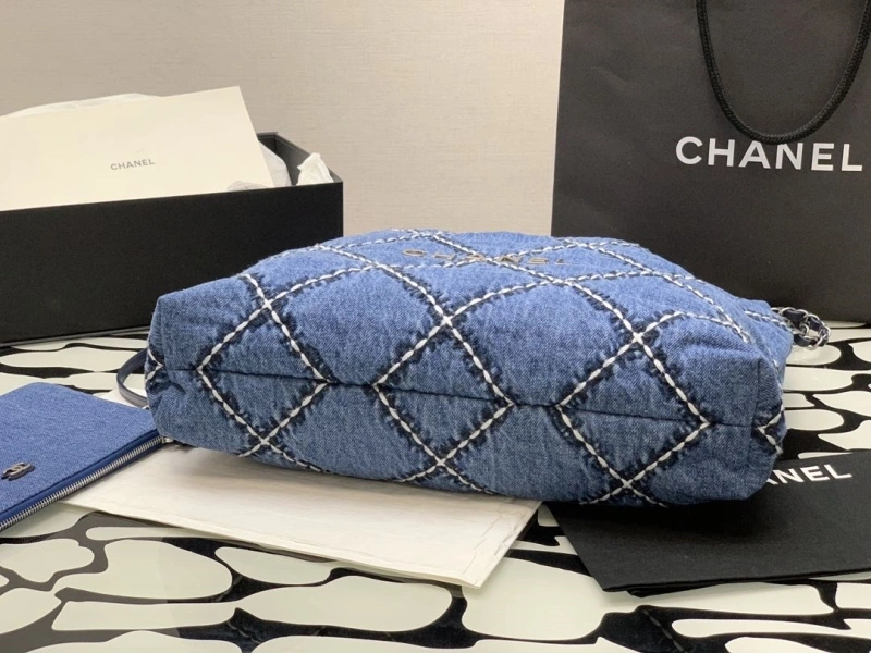 Chanel Shopping Bags 4017-0037