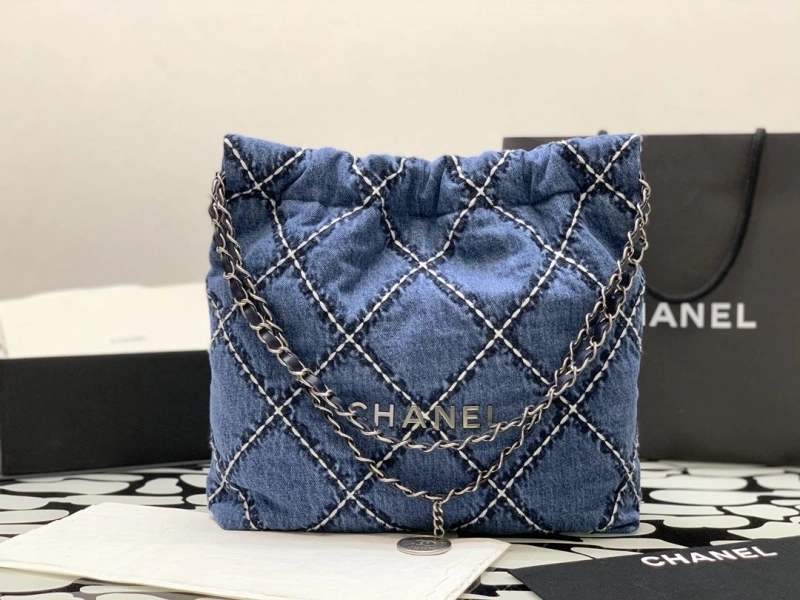 Chanel Shopping Bags 4017-0038