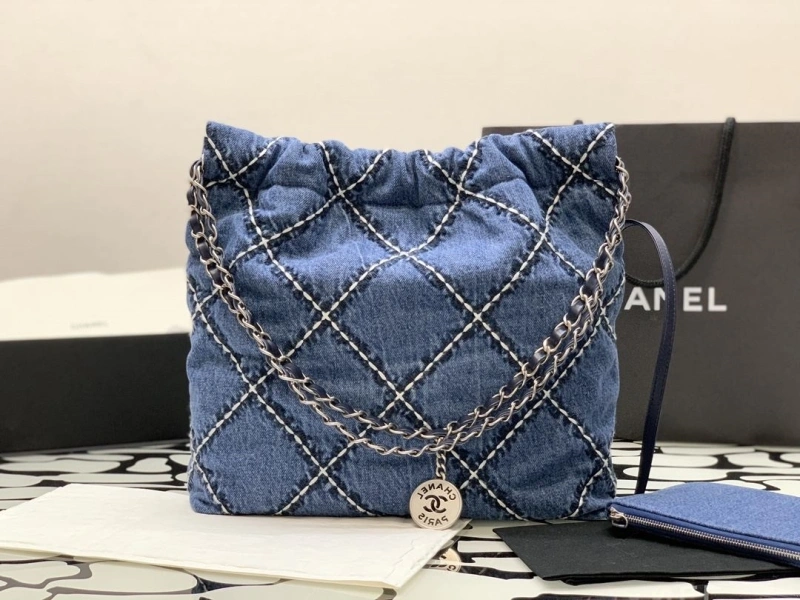 Chanel Shopping Bags 4017-0038